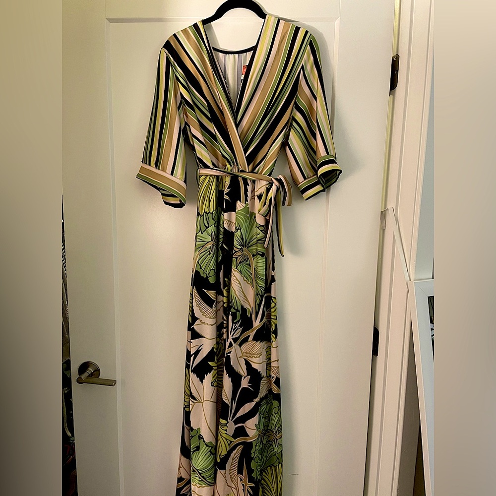 MADE IN ITALY- Gorgeous bi pattern faux wrap dress